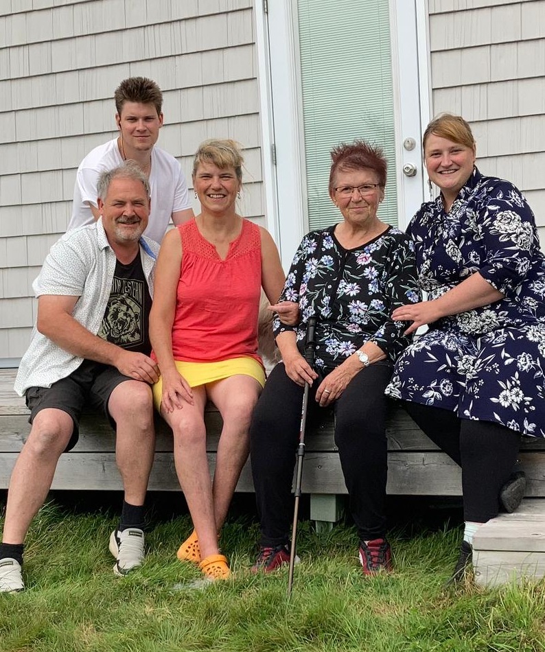 blue.dog.cupcake.frankandlexi